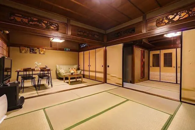 Traditional Japanese House Near Namba Umeda Max10 location